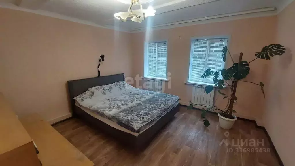 Дом в Белгородская область, Белгород Октябрьская ул., 42 (86 м) - Фото 0