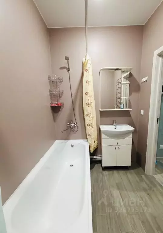 Студия Адыгея, Тахтамукайский район, Старобжегокайское с/пос, Новая ... - Фото 2