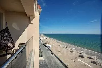1-к кв. Крым, Евпатория ул. Симферопольская, 2Ф (62.0 м) - Фото 0