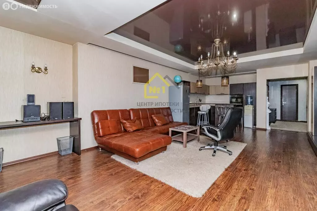 2-комнатная квартира: Челябинск, улица Курчатова, 5В (99.5 м) - Фото 2