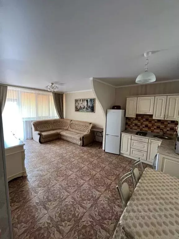 Комната Крым, Алушта муниципальный округ, Партенит пгт ул. Победы, 1 - Фото 1