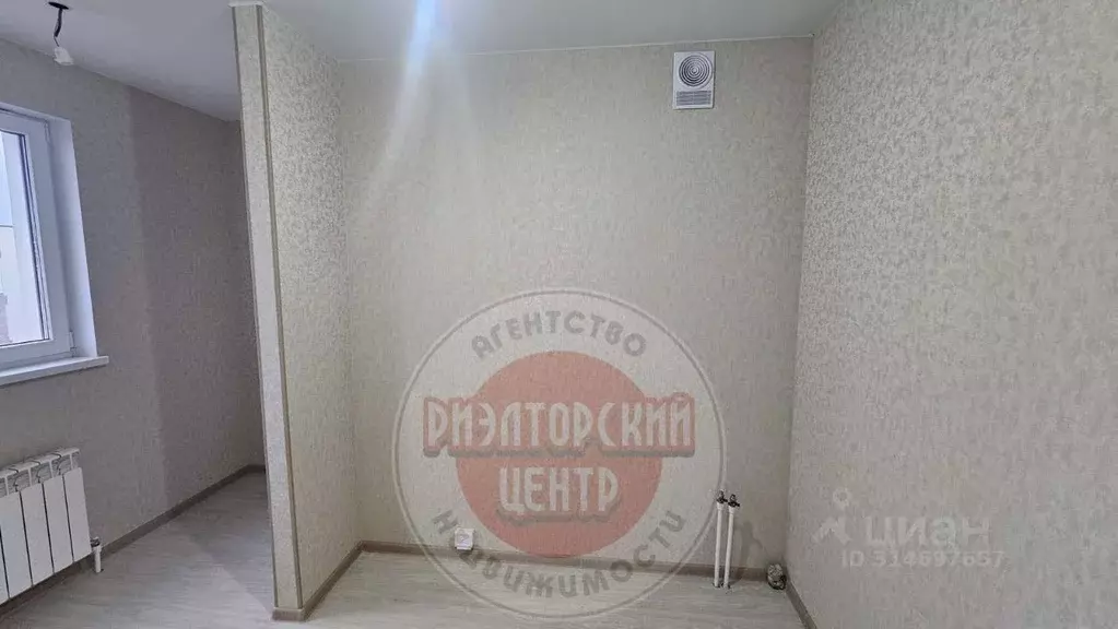 Студия Белгородская область, Белгород ул. Семейная, 35 (27.0 м) - Фото 0