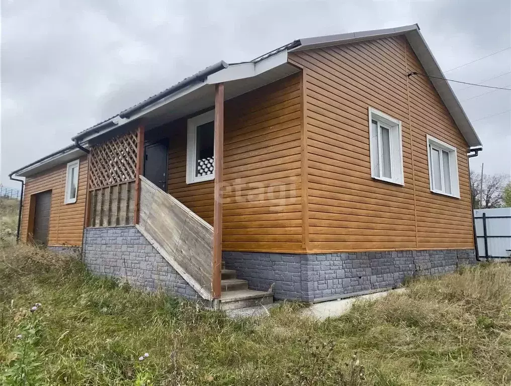 Дом в Свердловская область, Староуткинск пгт ул. Кирова, 123 (114 м) - Фото 1