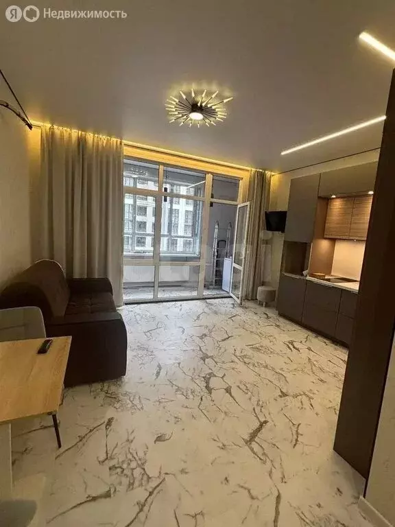 Квартира-студия: Тюмень, улица Евгения Войнова, 7 (36.23 м) - Фото 1