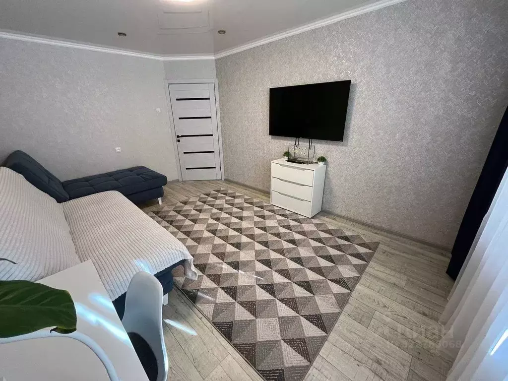 2-к кв. Татарстан, Нижнекамск Студенческая ул., 32Б (57.3 м) - Фото 1