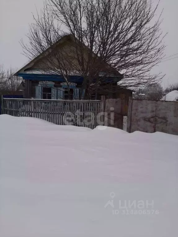 Дом в Башкортостан, Кармаскалинский район, с. Адзитарово ... - Фото 1