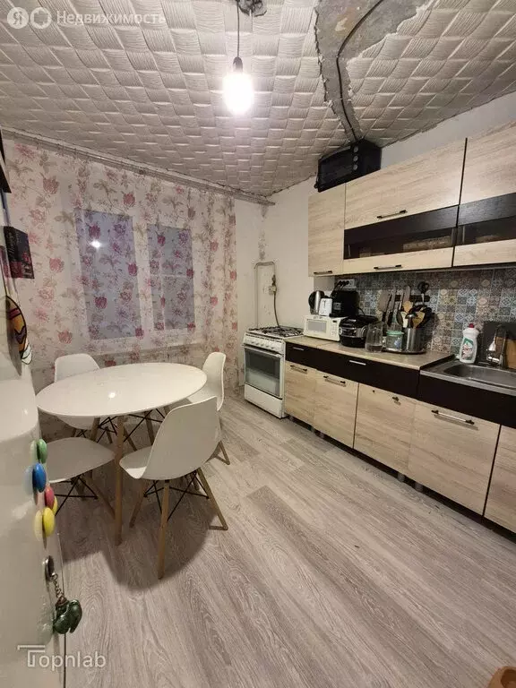 3-комнатная квартира: село Работки, Садовая улица, 7А (65.7 м) - Фото 1