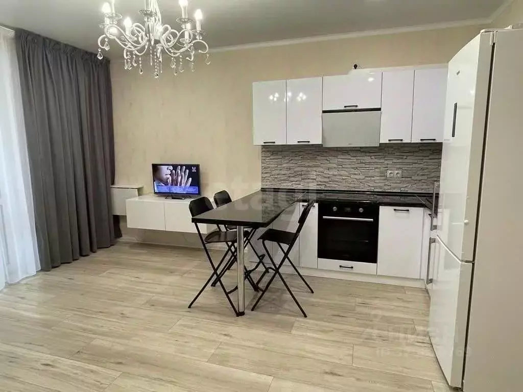 Студия Татарстан, Казань ул. Азата Аббасова, 5 (29.8 м) - Фото 0