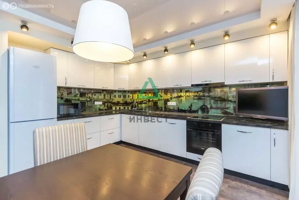 3-комнатная квартира: Уфа, Айская улица, 37 (76.7 м) - Фото 2