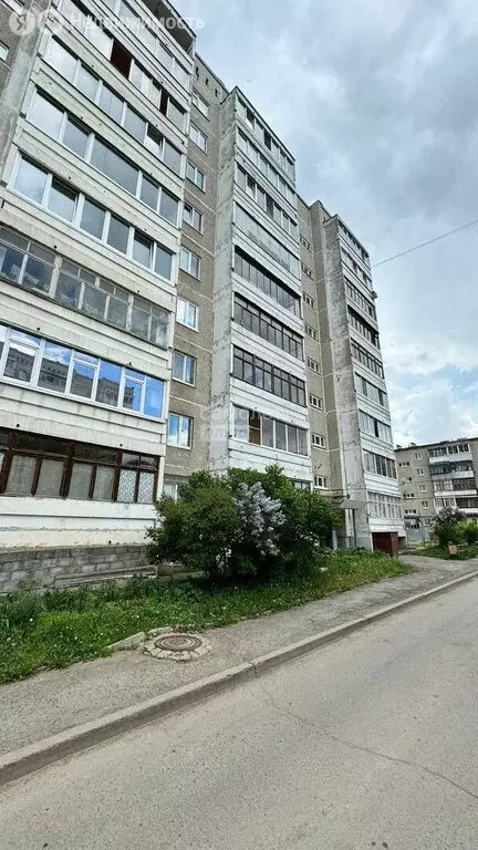 3-комнатная квартира: Каменск-Уральский, Комсомольский бульвар, 45 (66 ... - Фото 1