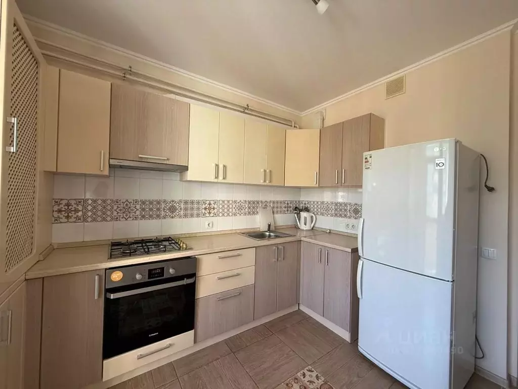 1-к кв. Крым, Симферополь ул. Лексина, 50 (48.0 м) - Фото 1