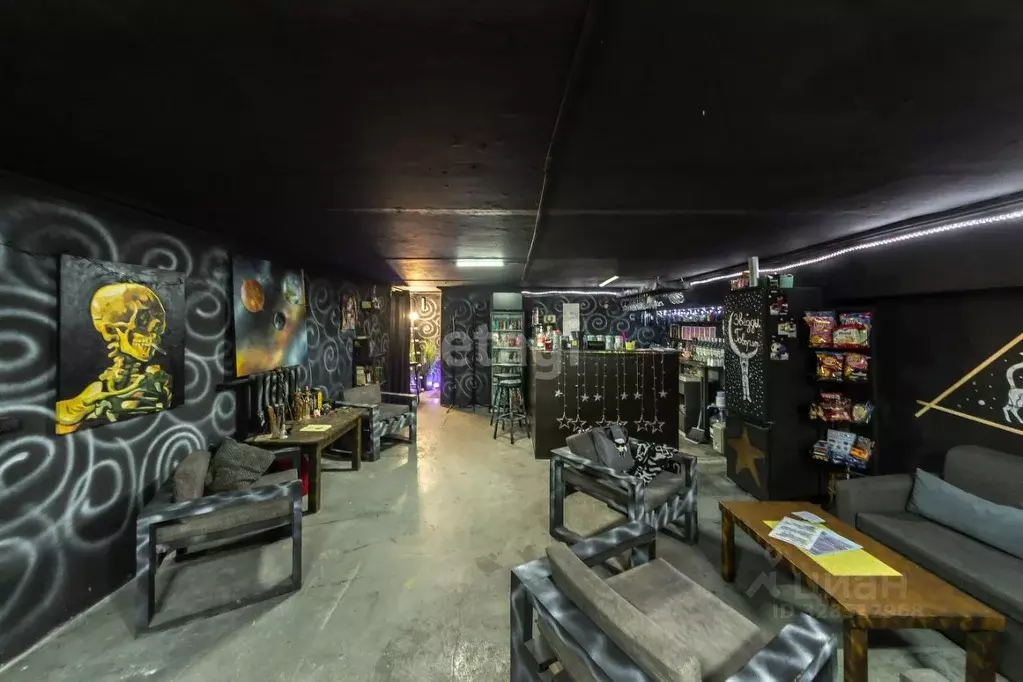 Помещение свободного назначения в Тюменская область, Тюмень ул. ... - Фото 1