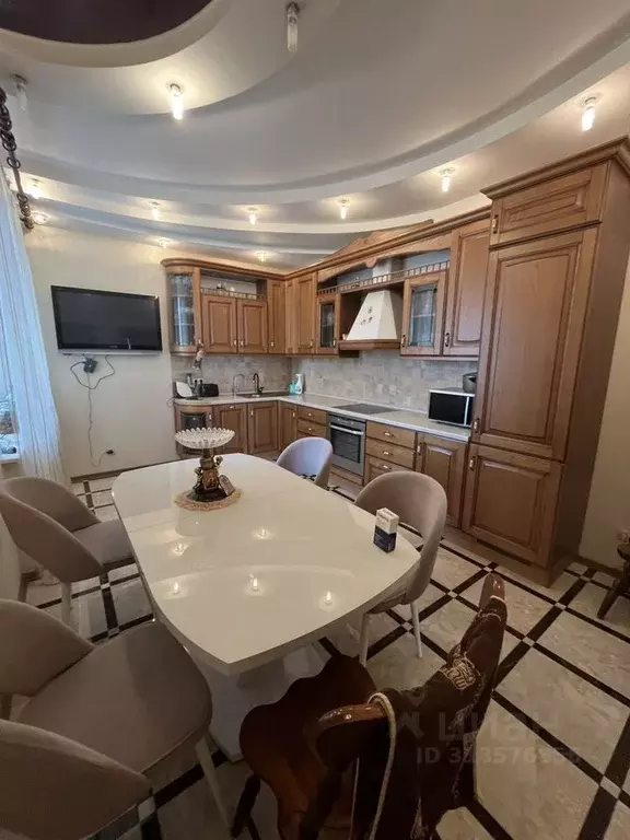 3-к кв. Тюменская область, Тюмень Водопроводная ул., 6 (113.2 м) - Фото 0