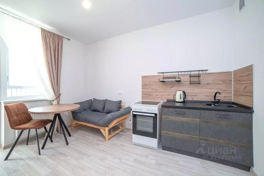 1-к кв. Свердловская область, Екатеринбург ул. Крауля, 170А (37.8 м) - Фото 2