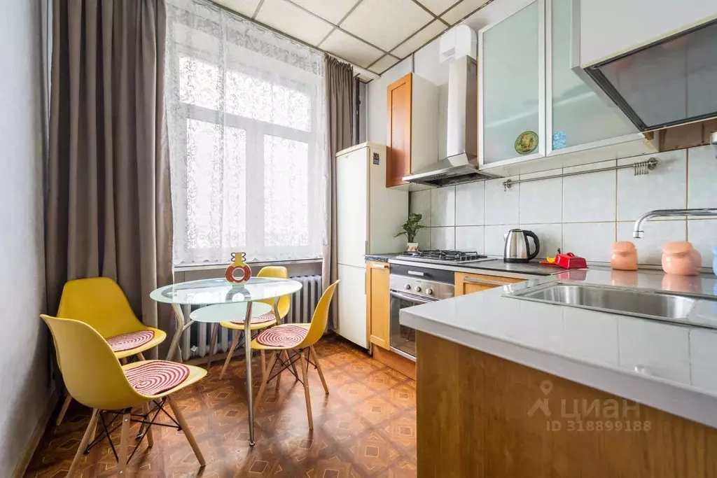 3-к кв. Санкт-Петербург Московский просп., 193 (80.0 м) - Фото 0