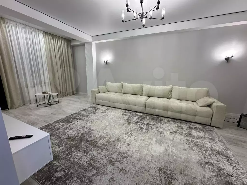 2-к. квартира, 74 м, 4/10 эт. - Фото 0