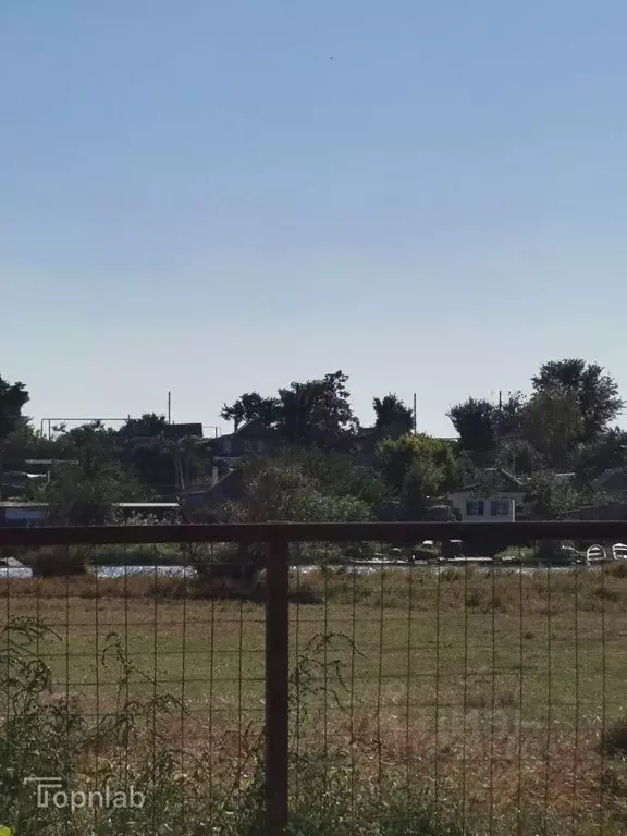 Дом в Астраханская область, Икрянинский район, с. Оранжереи ул. ... - Фото 1