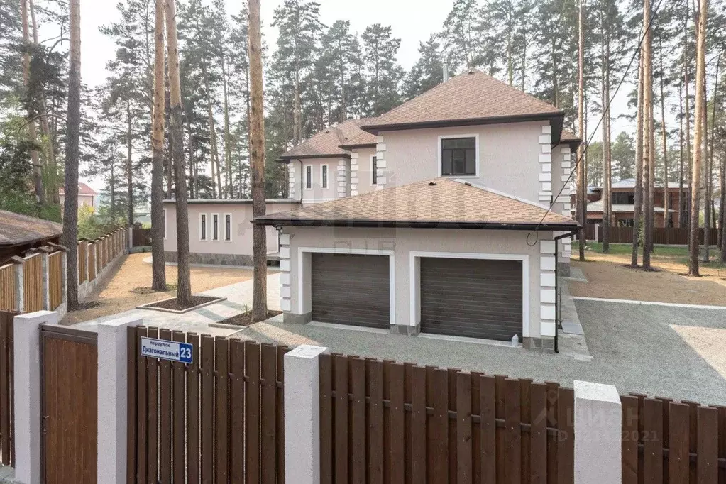 Коттедж в Свердловская область, Екатеринбург пер. Диагональный, 23 ... - Фото 1