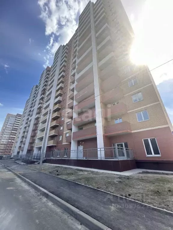 офис в московская область, дмитров имени в.н. махалина мкр, 39 (86 м) - Фото 1