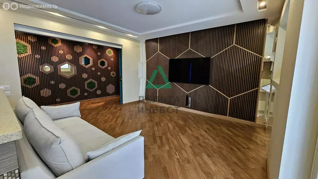 3-комнатная квартира: Уфа, улица Октябрьской Революции, 54А (139.6 м) - Фото 2