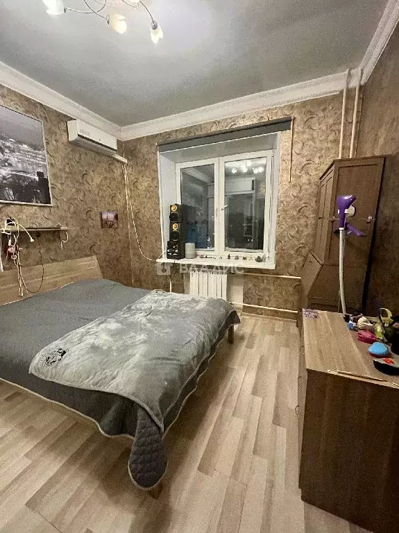 Продается 4-комнатная квартира - Фото 2