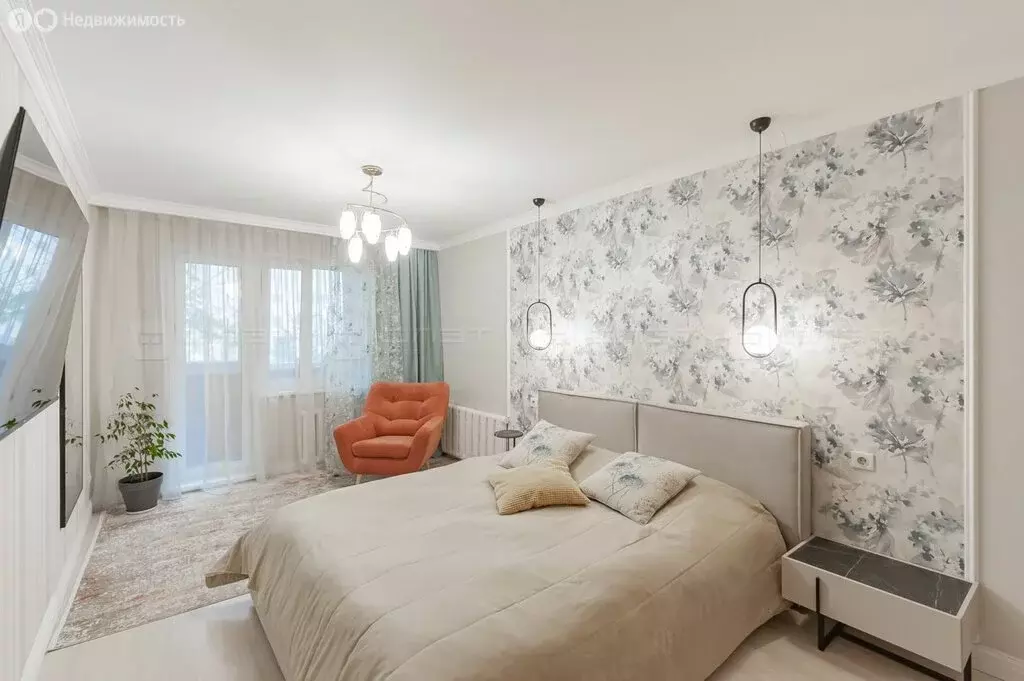 4-комнатная квартира: Казань, улица Кулахметова, 15 (88.3 м) - Фото 1