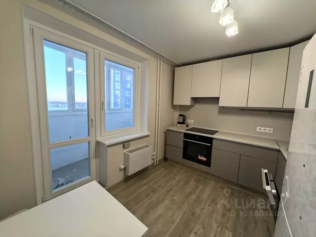 3-к кв. Тюменская область, Тюмень ул. Валентины Трофимовой, 13 (84.0 ... - Фото 2