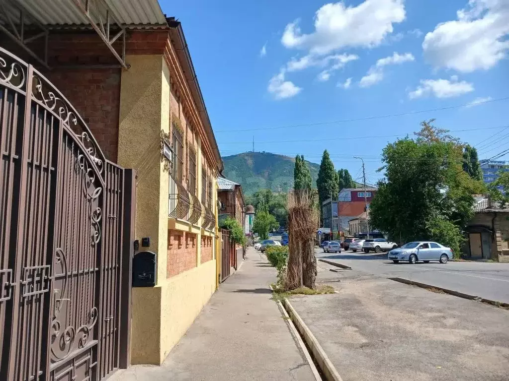Дом в Ставропольский край, Пятигорск ул. Дзержинского (147 м) - Фото 1
