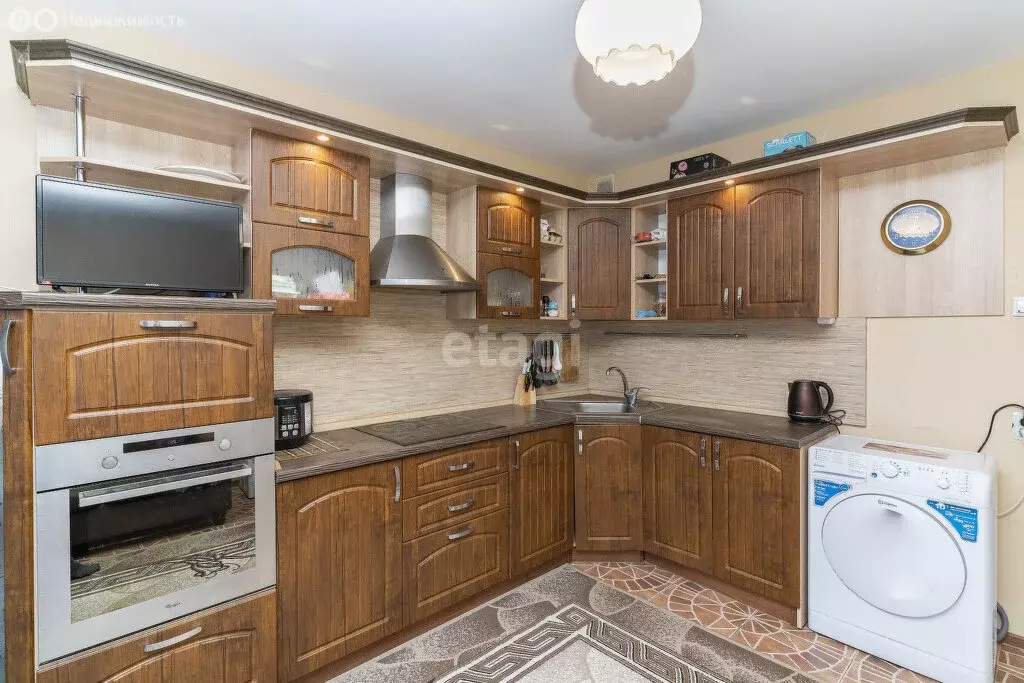 2-комнатная квартира: Тюмень, улица Пермякова, 76к2 (76 м) - Фото 2