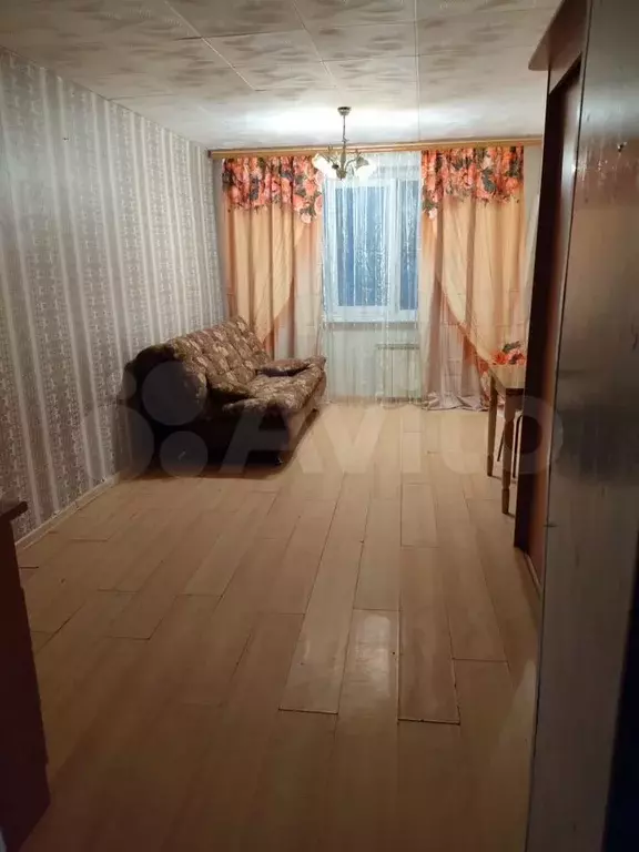 Комната 17,4 м в 4-к., 5/5 эт. - Фото 1