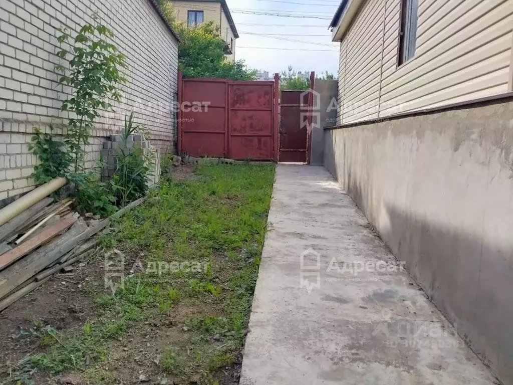Дом в Волгоградская область, Волгоград Ереванская ул. (61 м) - Фото 0