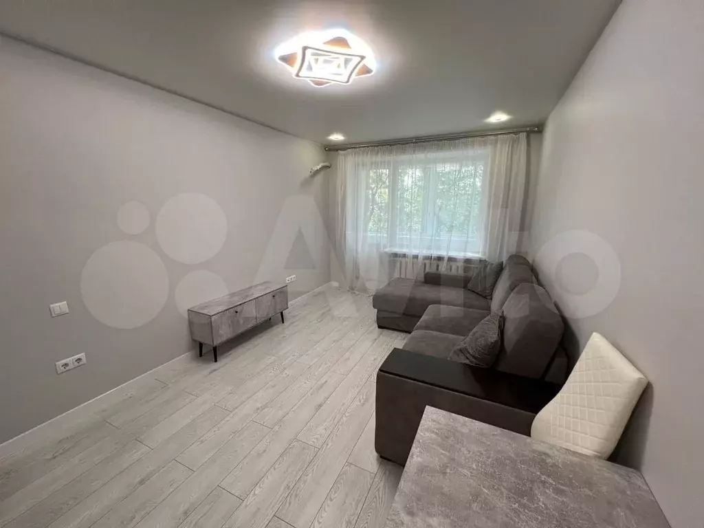 1-к. квартира, 31 м, 5/5 эт. - Фото 0