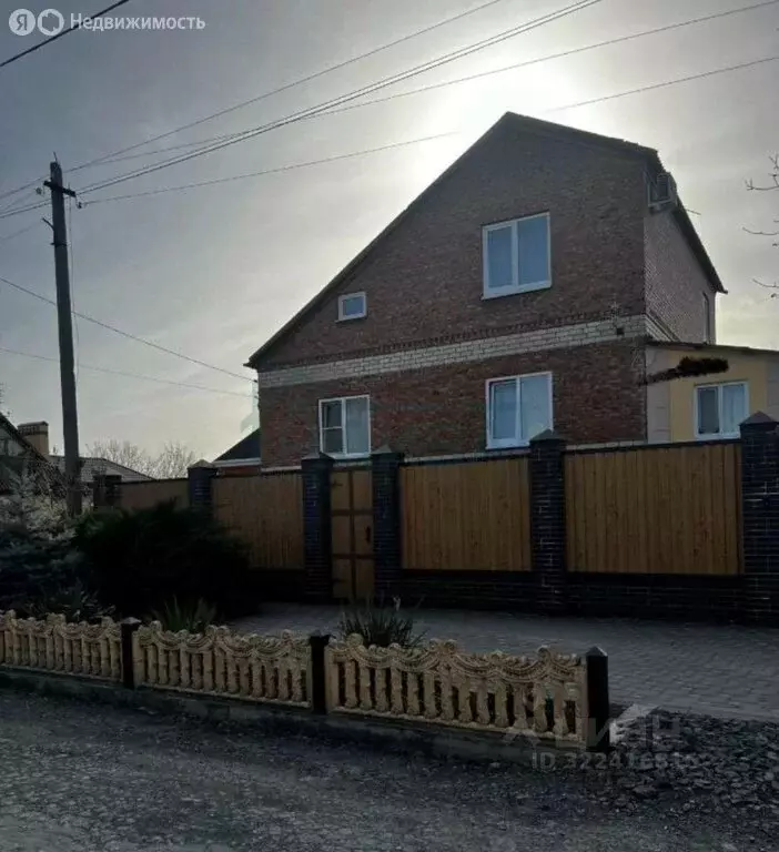 Дом в Красный Сад, улица Шолохова, 8 (250 м) - Фото 2