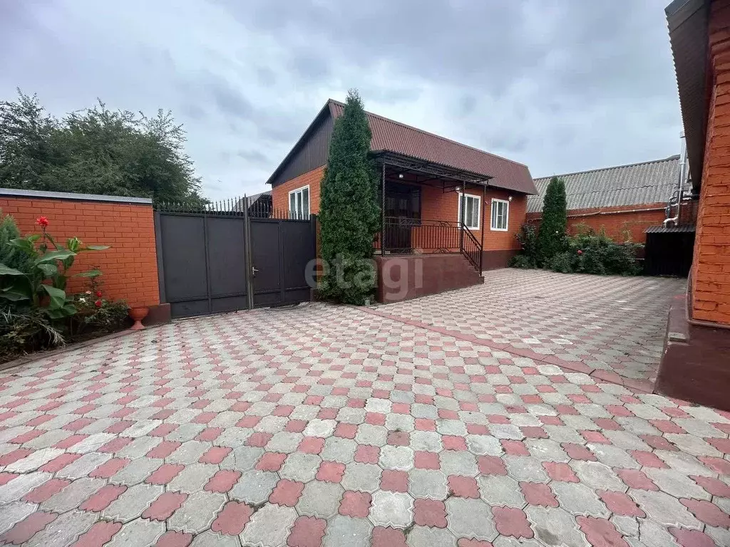 Дом в Ингушетия, Назрановский район, с. Экажево ул. Яндиева, 21А (130 ... - Фото 0