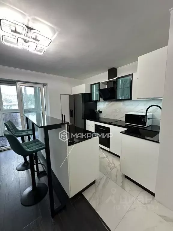 1-к кв. Брянская область, Брянск Западный проезд, 1 (51.4 м) - Фото 1