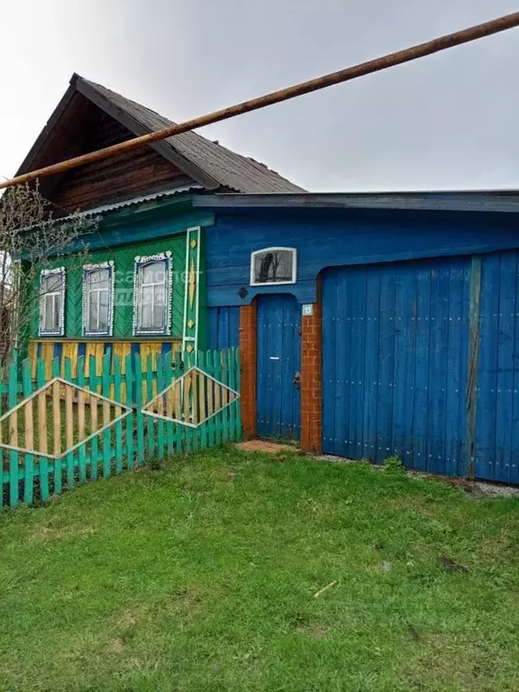 Дом в Свердловская область, Нижнесергинский район, Михайловское ... - Фото 1
