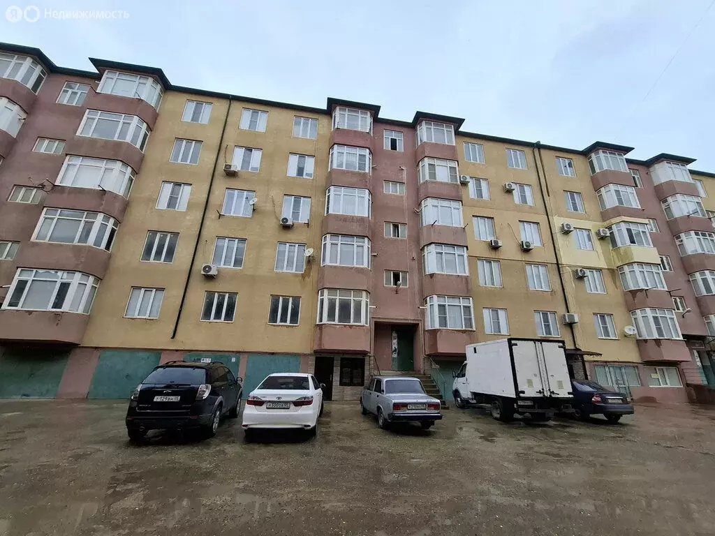 2-комнатная квартира: Дербент, улица Сальмана, 85Д (72 м) - Фото 1