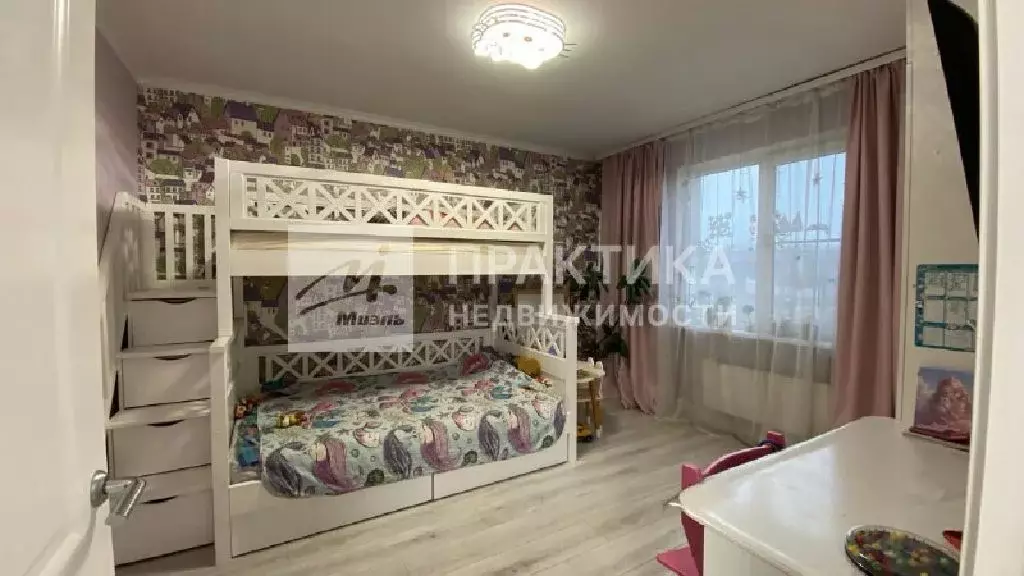 Продается 3-комнатная квартира - Фото 1