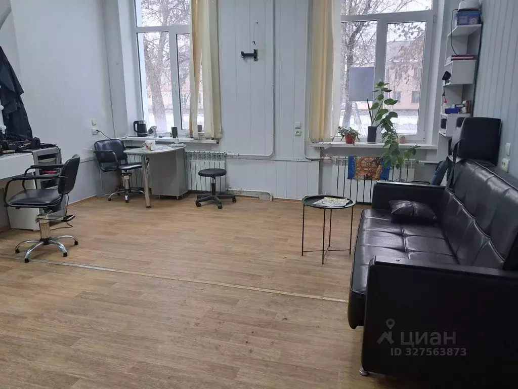 Помещение свободного назначения в Самарская область, Отрадный ул. ... - Фото 2