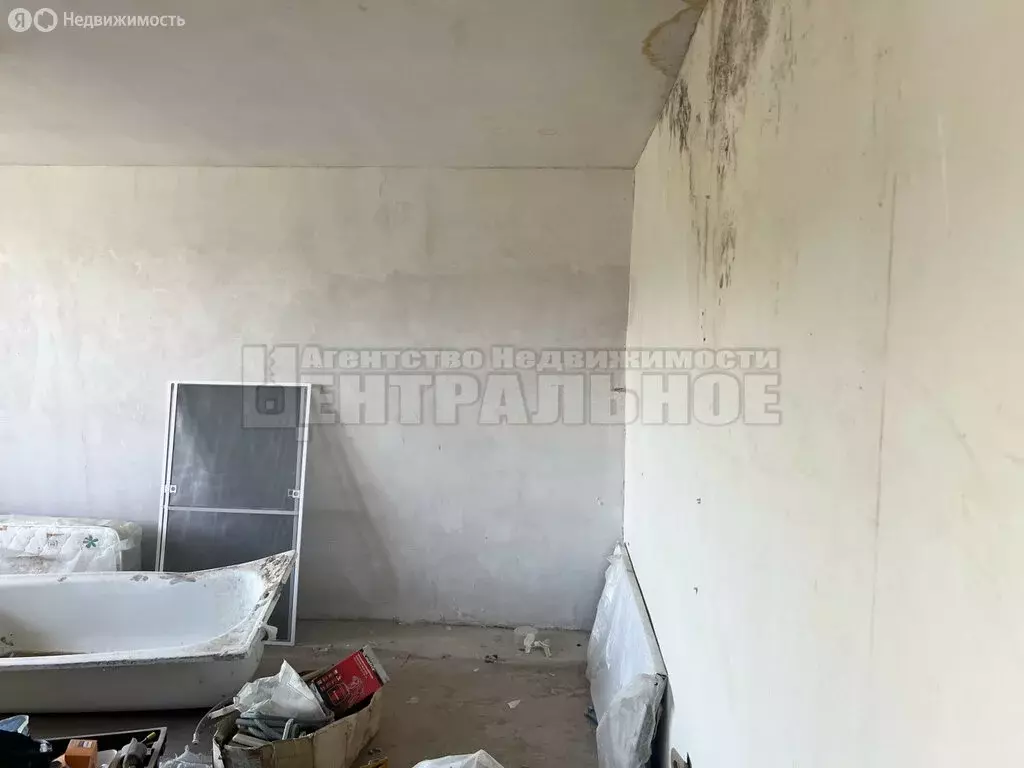 3-комнатная квартира: Смоленск, улица Шейна, 20 (69 м) - Фото 1