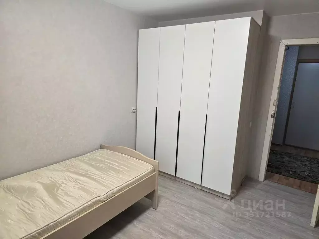 Комната Свердловская область, Екатеринбург ул. Чкалова, 129 - Фото 1