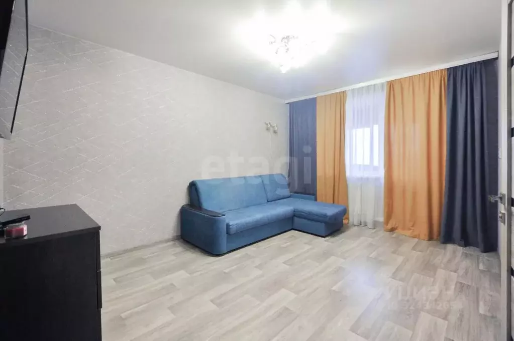 3-к кв. Липецкая область, Липецк ул. Имени А.И. Хорошавина, 2 (64.1 м) - Фото 0