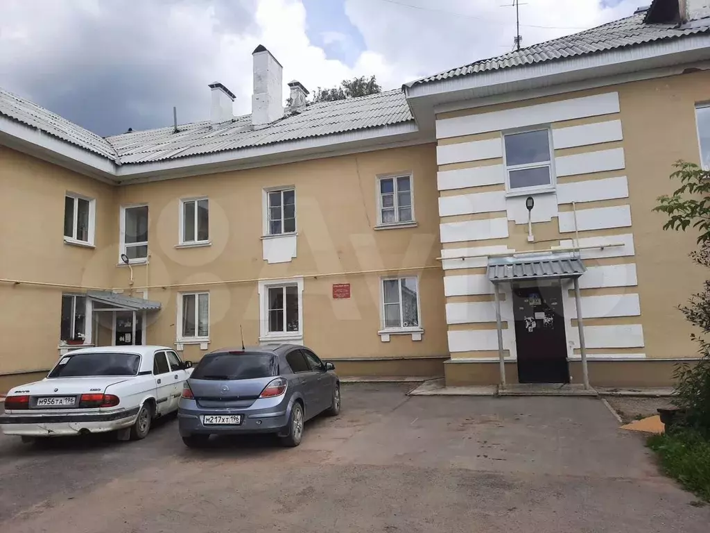 Комната 34,6 м в 3-к., 2/2 эт. - Фото 0