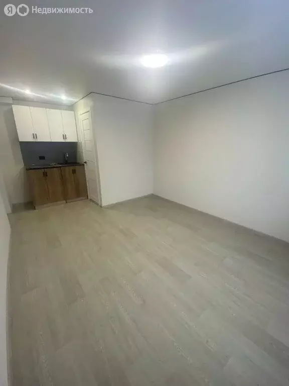 Квартира-студия: Ульяновск, улица Аблукова, 47 (18 м) - Фото 1