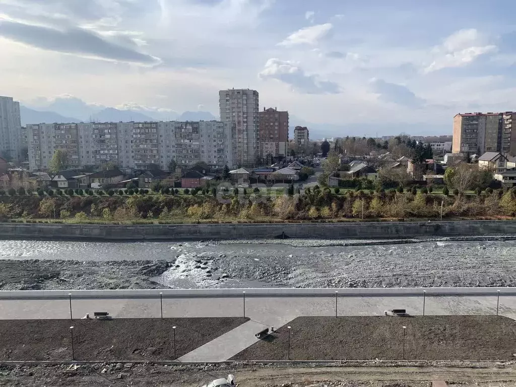 3-к кв. Северная Осетия, Владикавказ Курская ул., 1 (148.0 м) - Фото 0