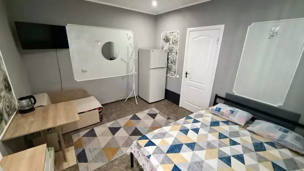 Комната Крым, Алушта ул. Горького, 27 - Фото 1