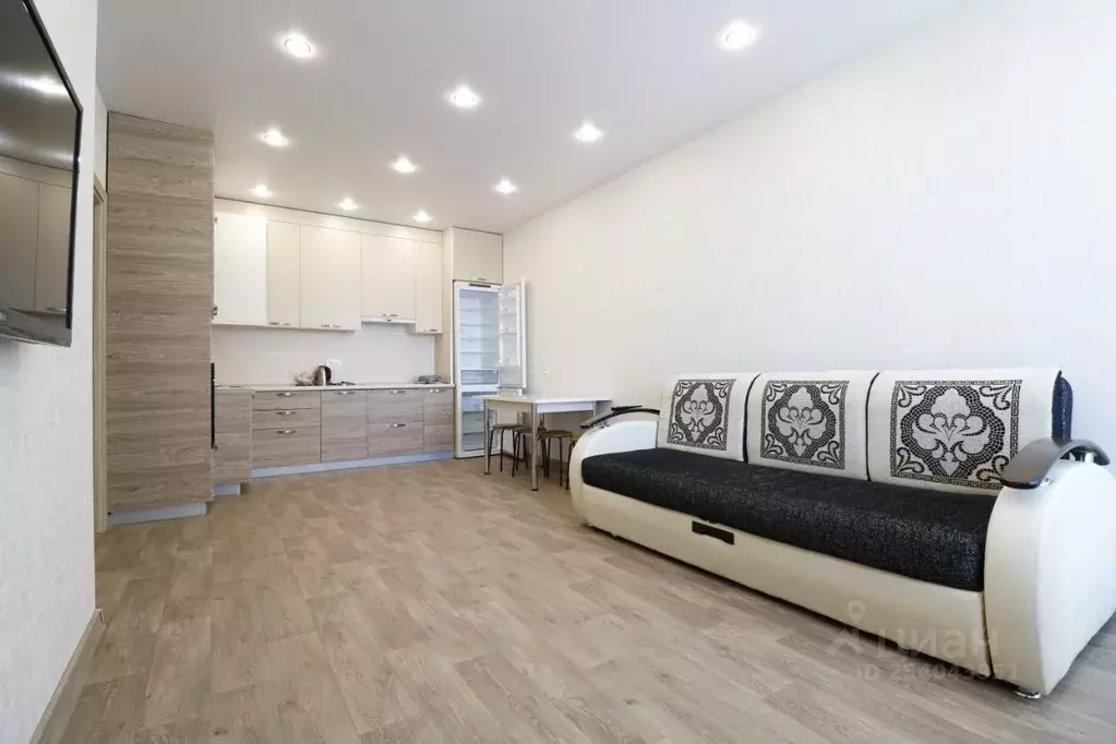 3-к кв. Татарстан, Казань ул. Аметьевская магистраль, 18к3 (75.0 м) - Фото 0