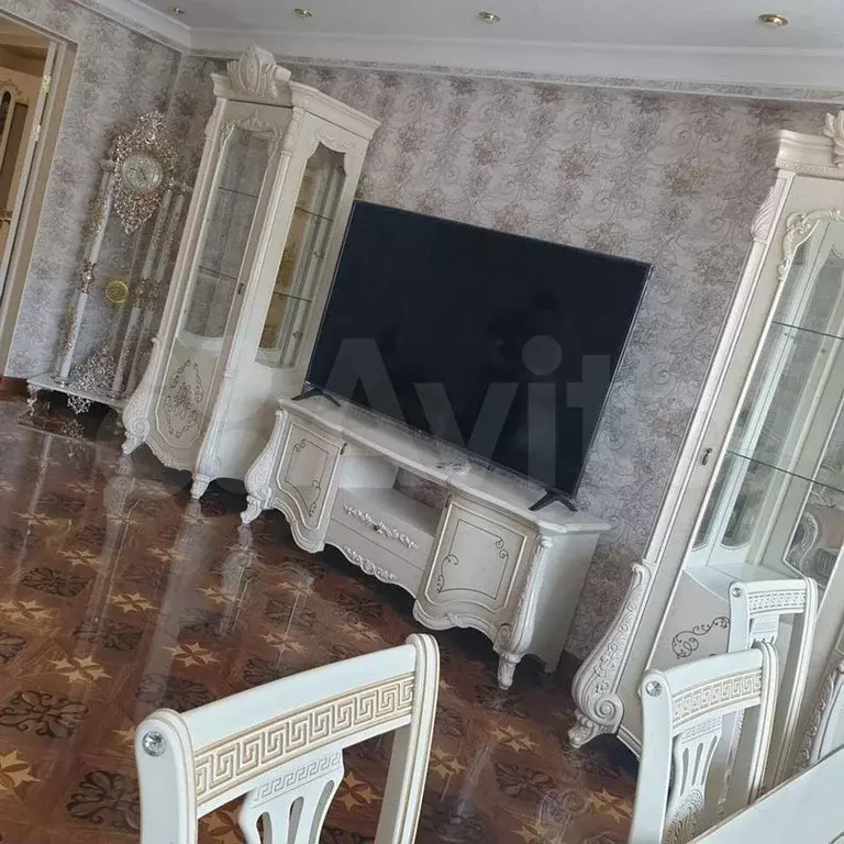 3-к. квартира, 100м, 3/7эт. - Фото 0