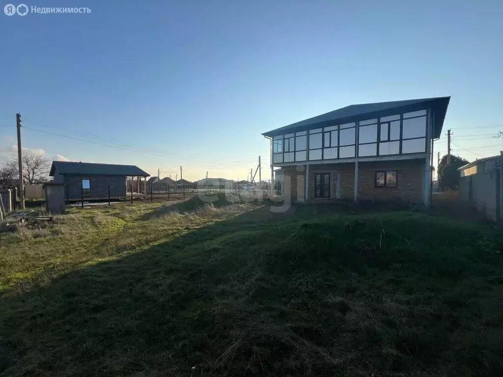 Дом в Приморский, улица Гаспринского, 11 (216.7 м) - Фото 1