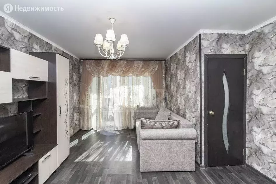 2-комнатная квартира: Тюмень, Профсоюзная улица, 88 (42.9 м) - Фото 0